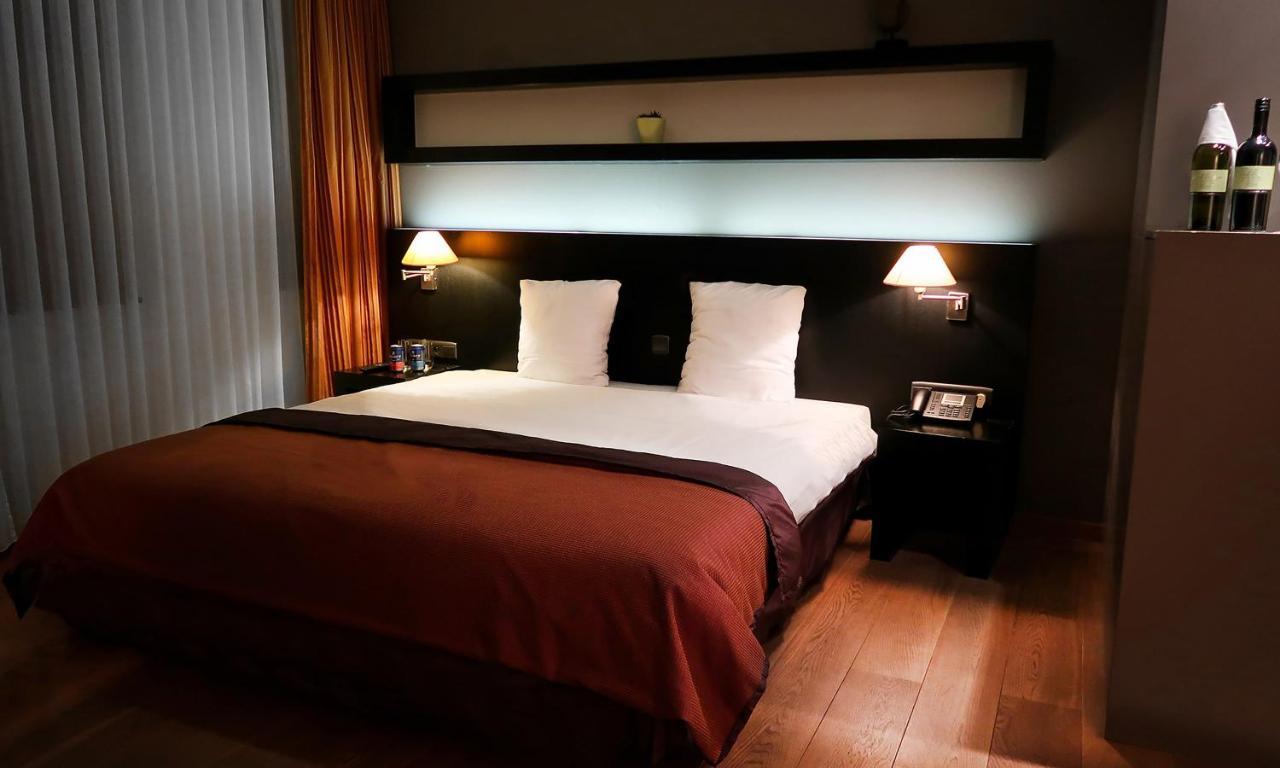 Hotel Van Eyck Maaseik Kültér fotó