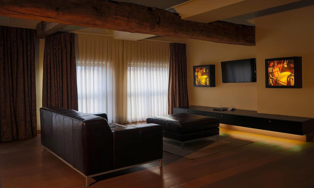 Hotel Van Eyck Maaseik Kültér fotó
