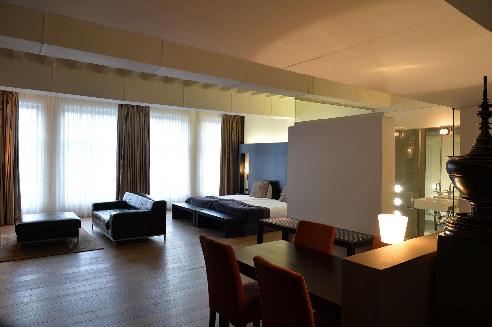 Hotel Van Eyck Maaseik Kültér fotó